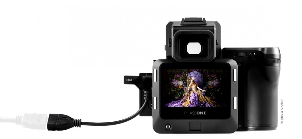 XF-100MP-camera-system-hdmi-screen-web